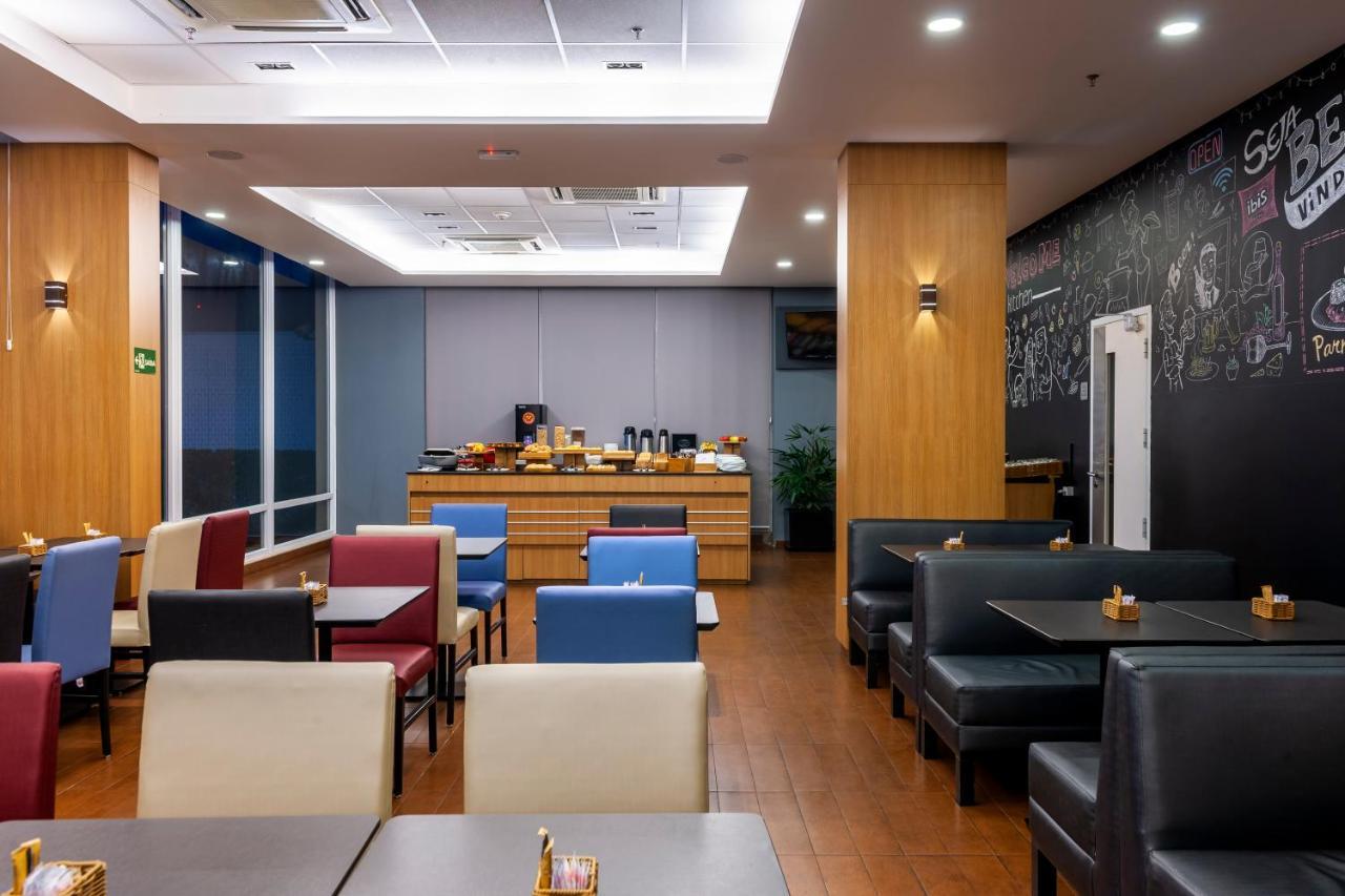 Ibis Ourinhos Hotell Exteriör bild