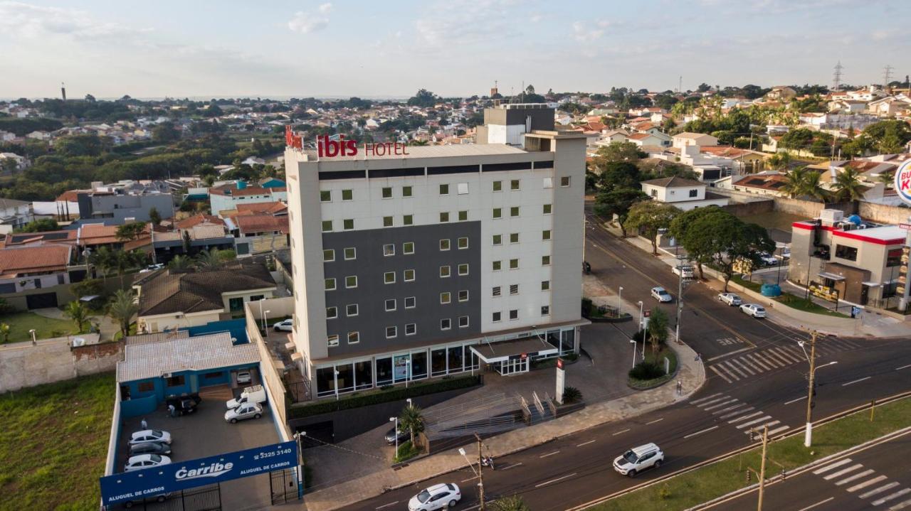 Ibis Ourinhos Hotell Exteriör bild