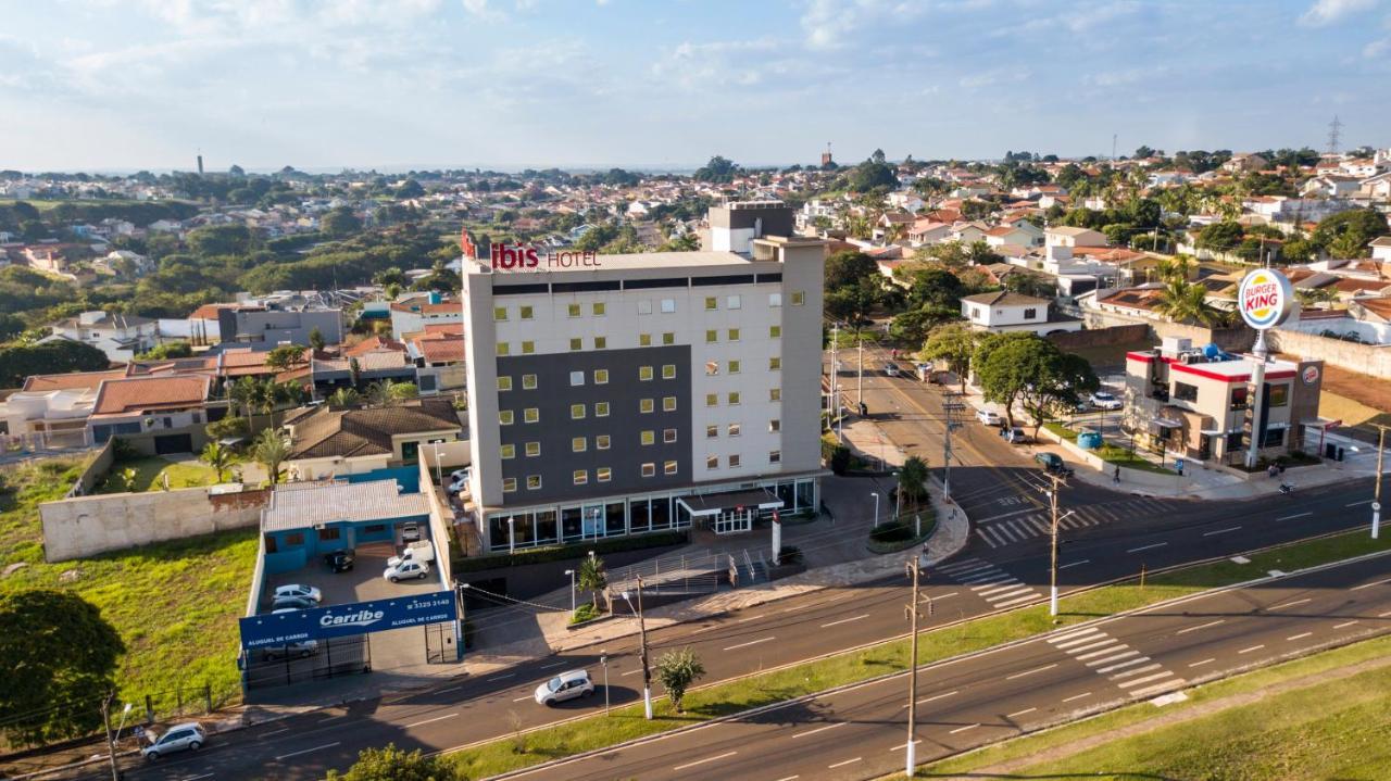 Ibis Ourinhos Hotell Exteriör bild